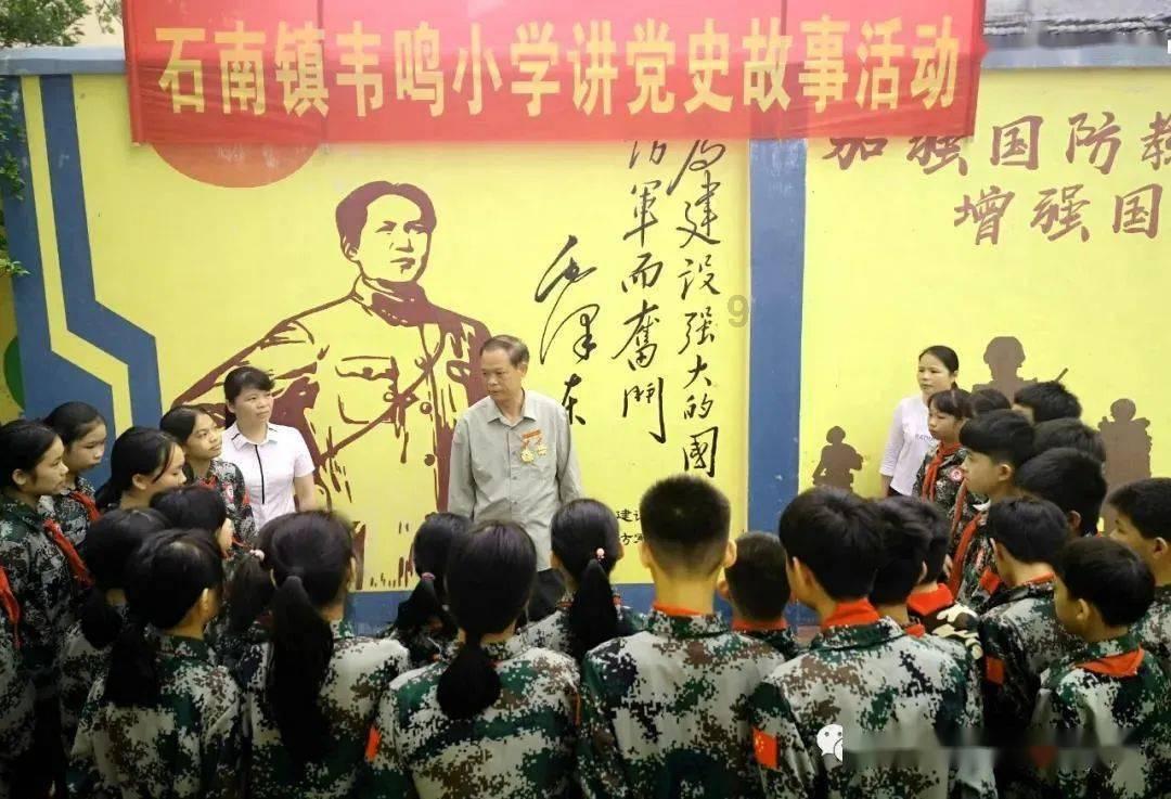 他61岁代替叶帅执掌三军，曾任北京军区司令员，1990年却主动辞职