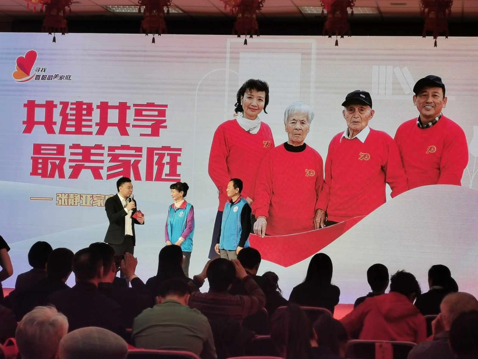 亚历珊德拉·达达里奥：炙热美女演员，颠覆角色逆袭荧幕！